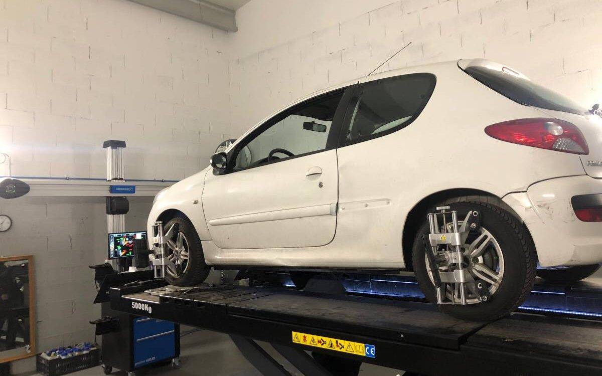 Parallélisme Train avant sur Peugeot 206+ à Colmar dans le Haut-Rhin Wittenheim