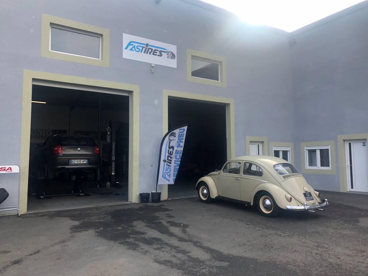IMG 3408 | Fastires Réglage parallélisme (Géométrie) train avant sur une coccinelle chez Fastires à Colmar Illzach