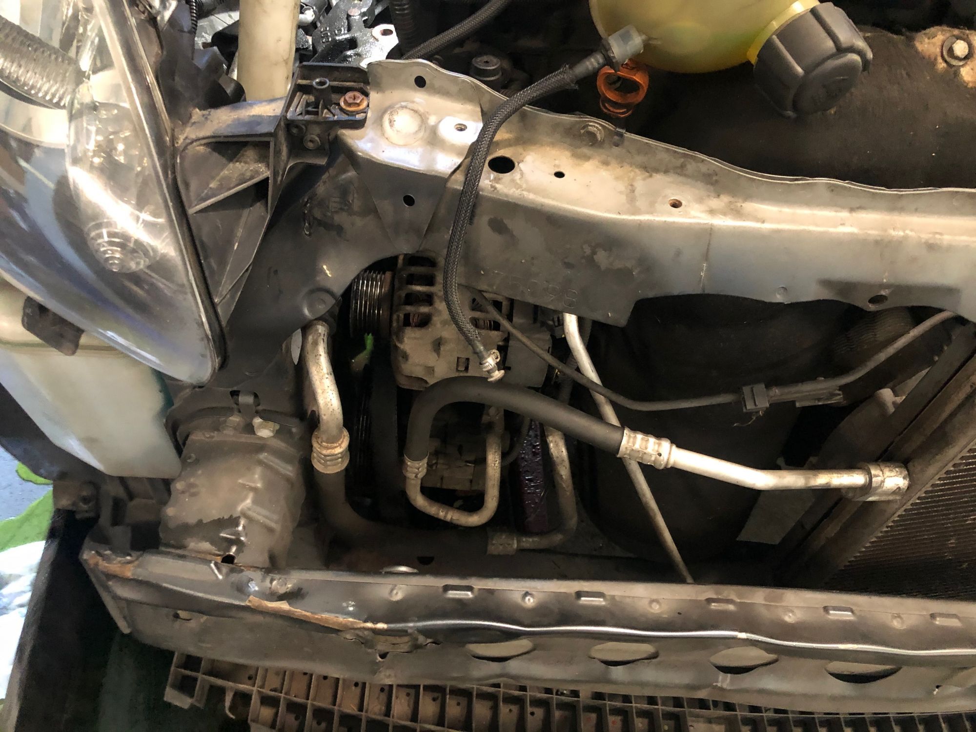 Grosse mécanique Remplacement d’un alternateur sur Toyota Aygo chez Garage Fastires à Colmar près de Houssen Wittelsheim 0